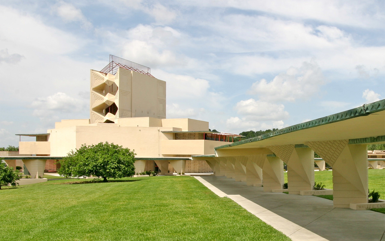 Exterior of Annie Pfeiffer Chapel on a sunny day.