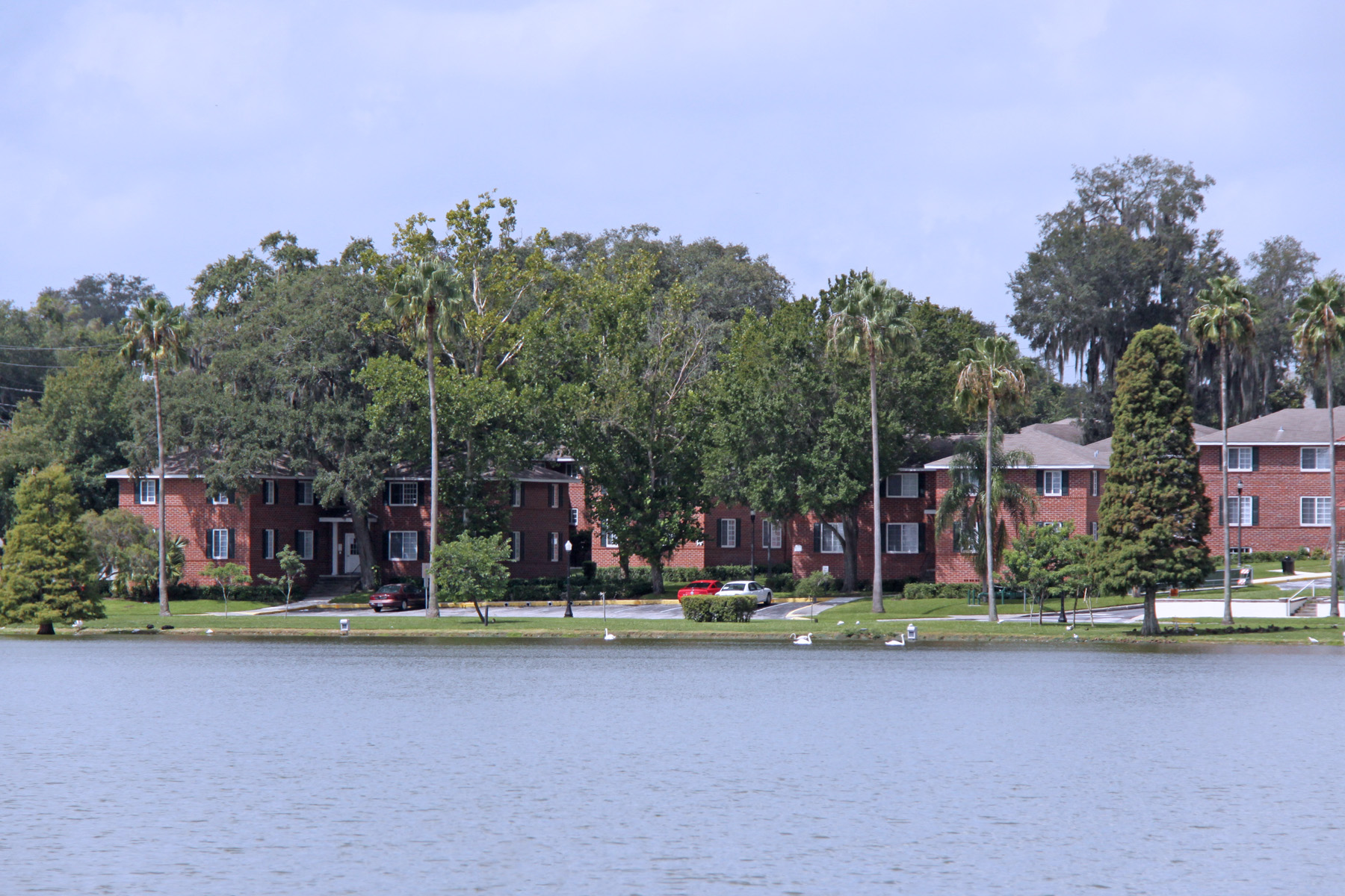 Lake Morton Apartments